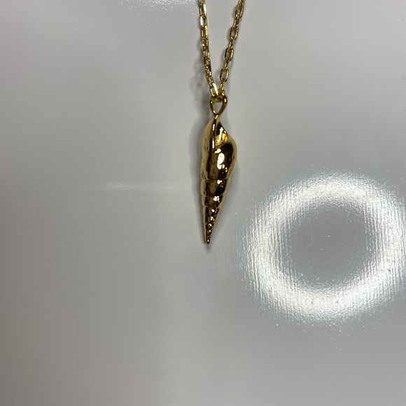 NWT Gorjana Cove Shell Necklace - Picture 5 of 6